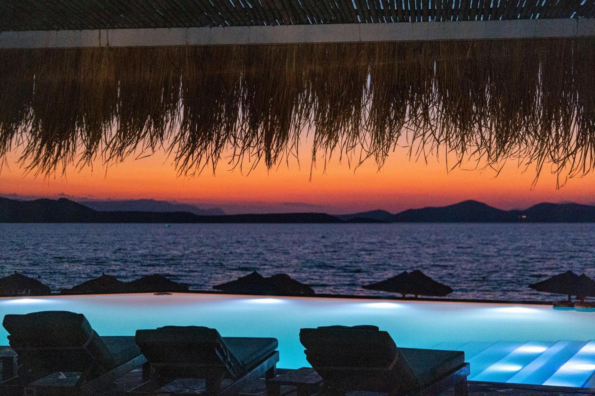Venus Beach Hotel Неа Стира Екстериор снимка